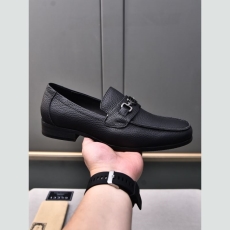 Gucci Leather Shoes